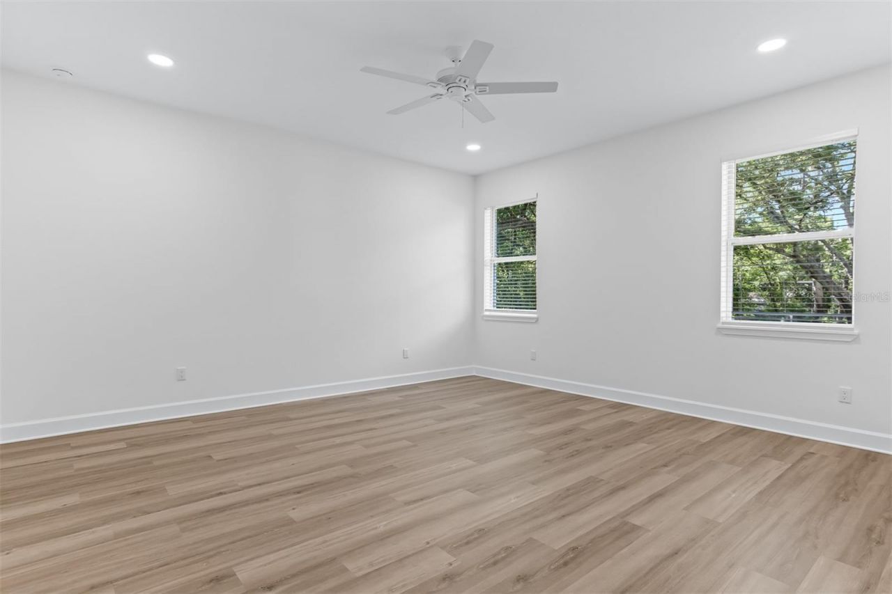 11421 & 11423 Weldon Street , Seffner, FL 33584 Photo