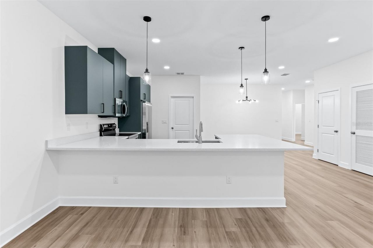 11421 & 11423 Weldon Street , Seffner, FL 33584 Photo