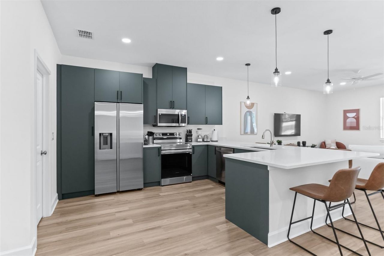 11421 & 11423 Weldon Street , Seffner, FL 33584 Photo