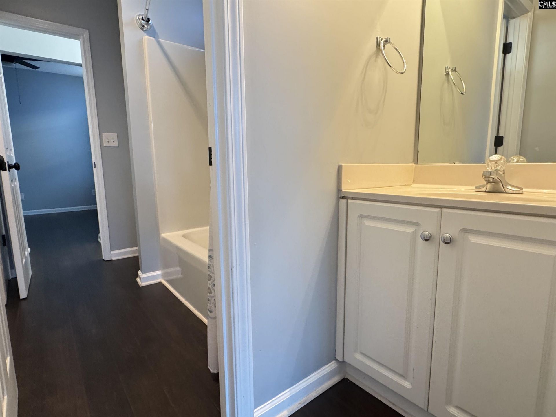 416 Buckthorne Drive  Photo 15