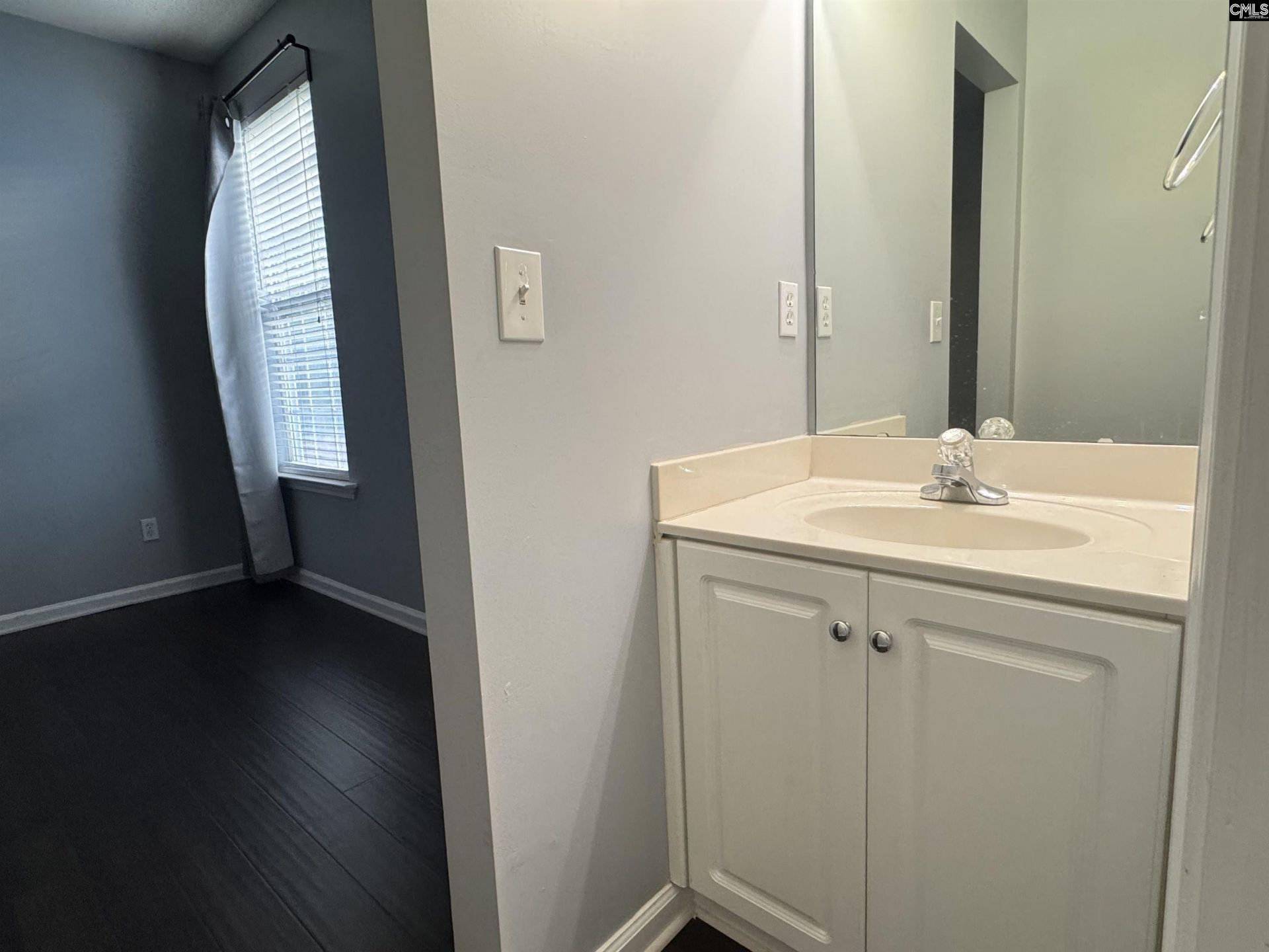 416 Buckthorne Drive  Photo 18