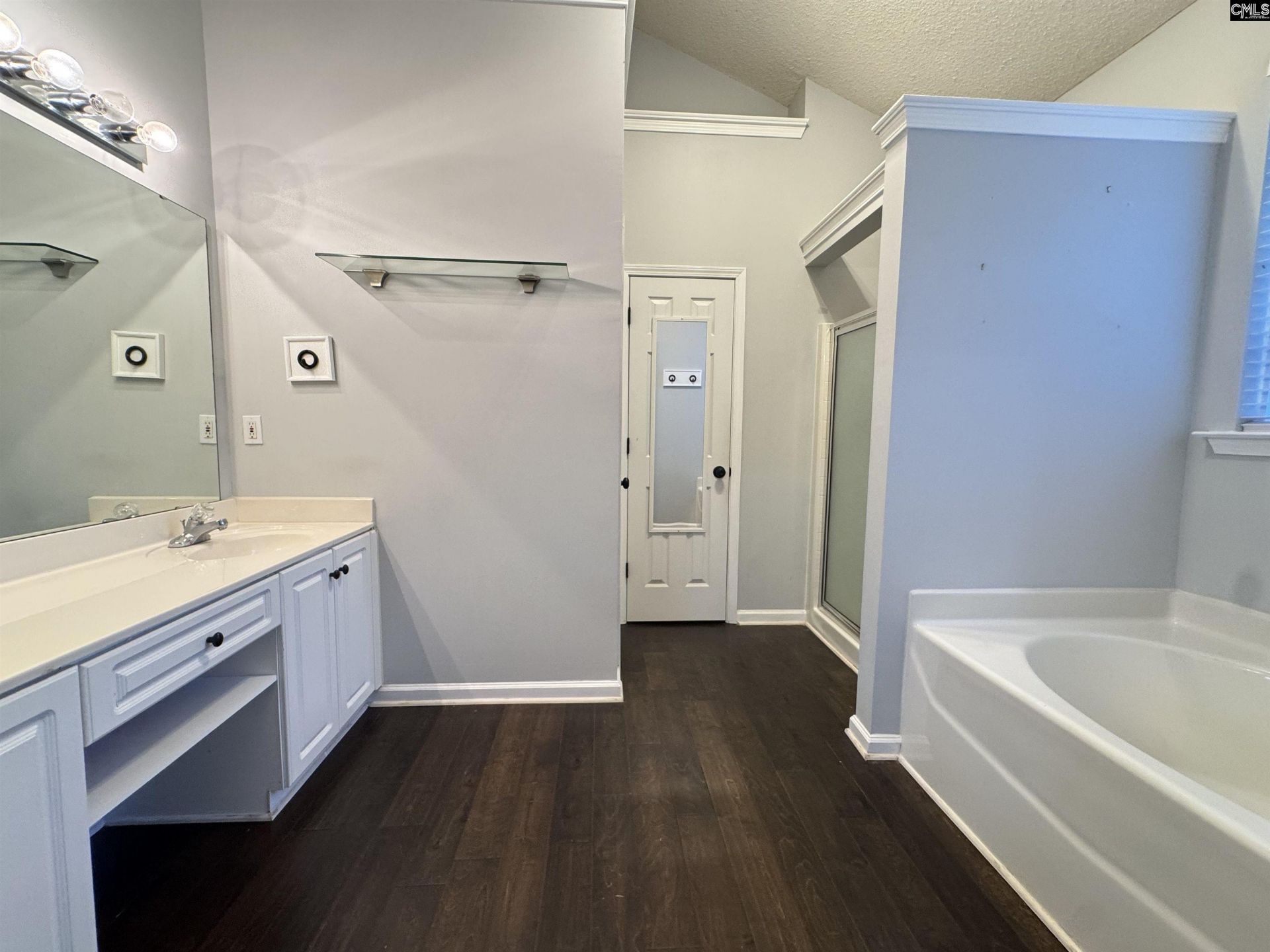 416 Buckthorne Drive  Photo 23