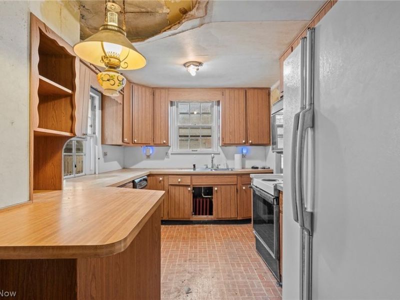 19264 N Sagamore Road, Fairview Park, OH 44126 Photo 14