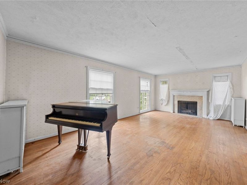 19264 N Sagamore Road, Fairview Park, OH 44126 Photo 3