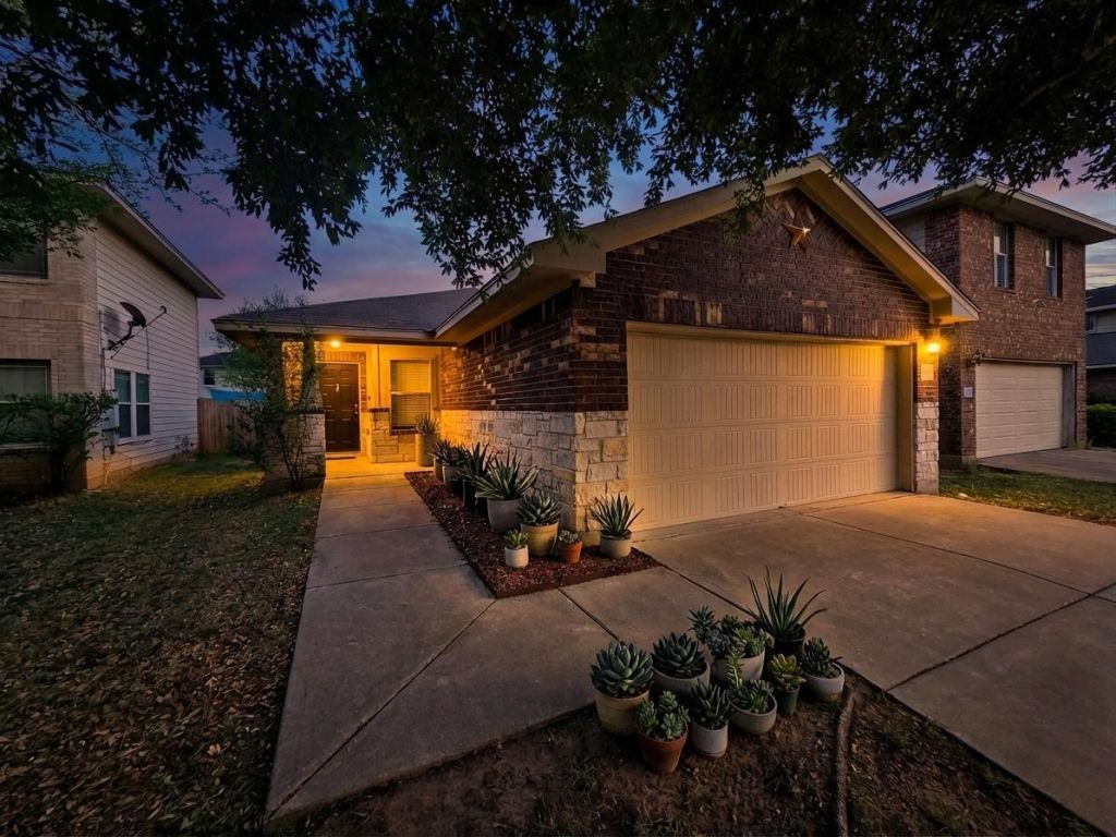 3209 Barksdale Dr, Austin, TX 78725 Main Photo