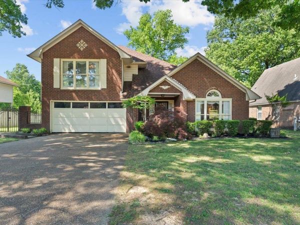 5884 STEEPLECHASE DR, Bartlett, TN 38134