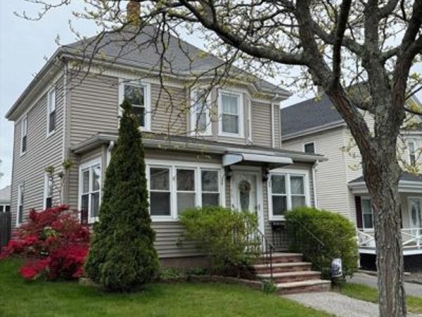 42 Dunlap St, Salem, MA 01970