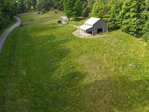 1800 Friendship Church Road , Magnolia, KY 42757