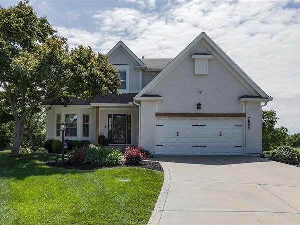 7855 W 152nd Terrace, Overland Park, KS 66225