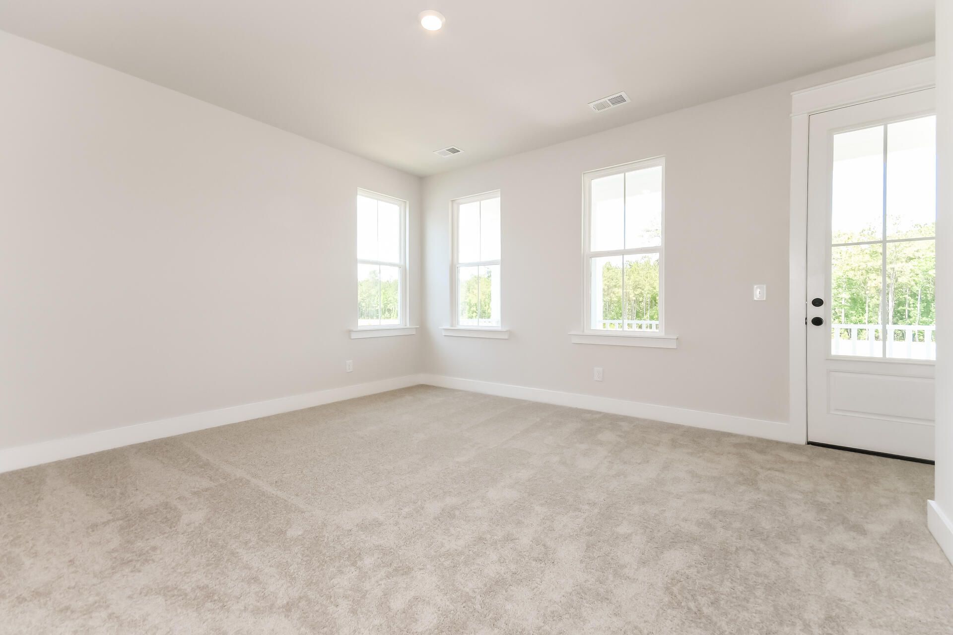 1205 Carnes Crossing Boulevard Photo 7