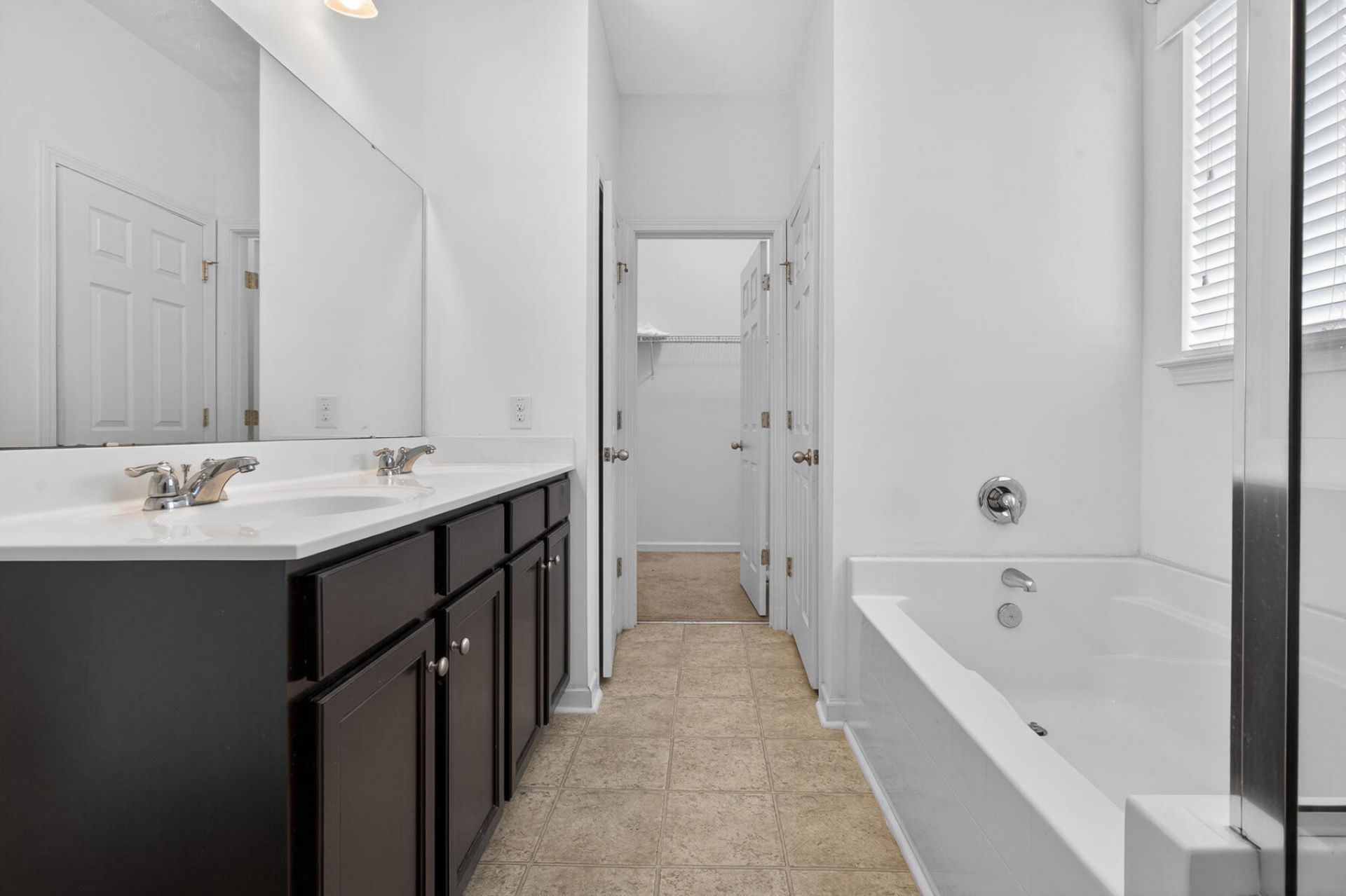 408 Forest Hills Road Photo 23