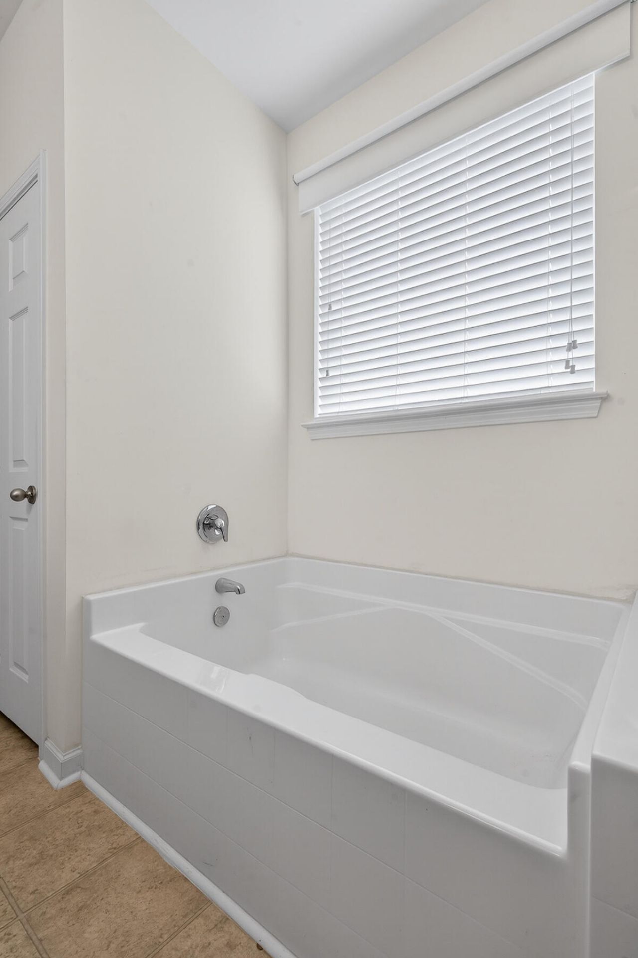 408 Forest Hills Road Photo 24