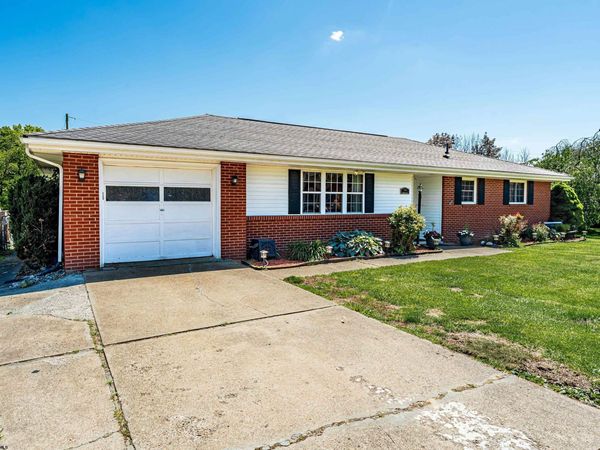 150 Morning View Lane, Bridgeport, WV 26330