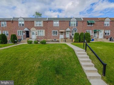 1075 BROOKWOOD LANE, GLENOLDEN, PA 19036