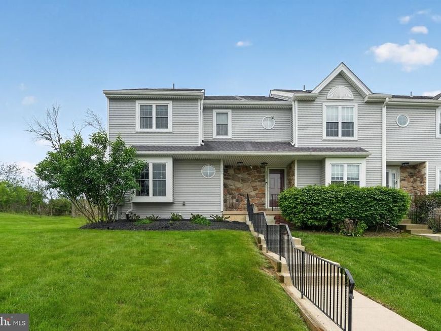 1305 Basswood Grove, Ambler, PA 19002 Main Photo