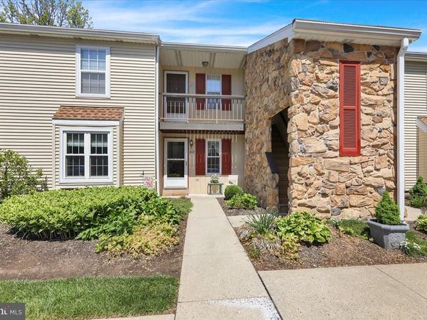 126 VALLEY GREENE CIRCLE, Unit 9 GARAGE I, READING, PA 19610