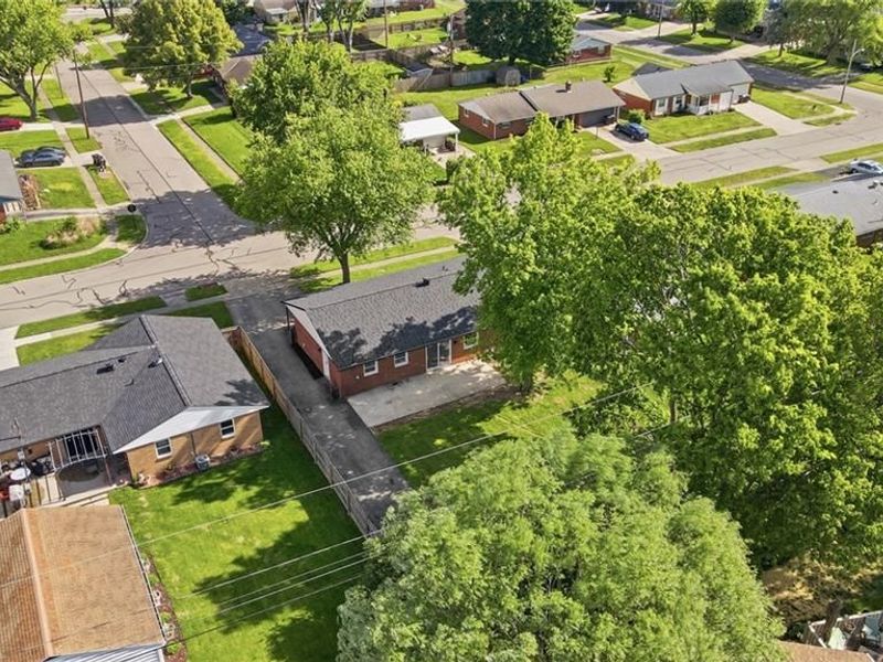 407 Joellen Place, Union, OH 45322 Photo 4