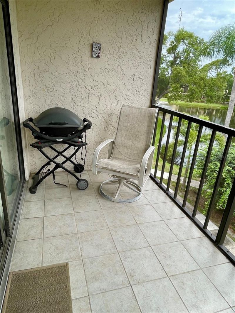 305 30th Avenue W, Unit A307, Bradenton, FL 34205 Photo