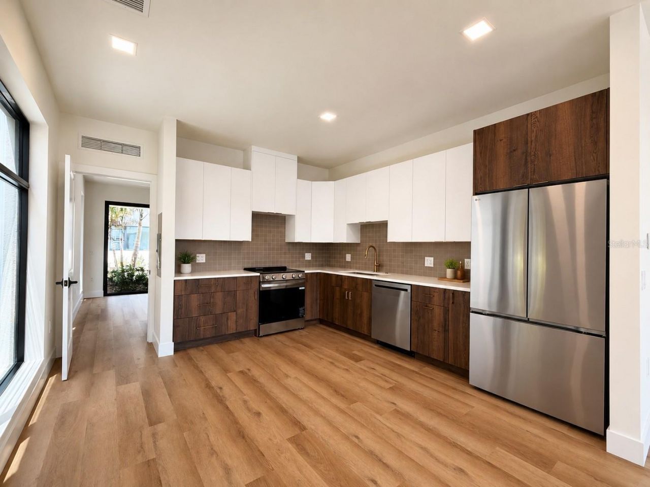 106 36th St N 1st Avenue N, Unit 3D, Saint Petersburg, FL 33713 Photo