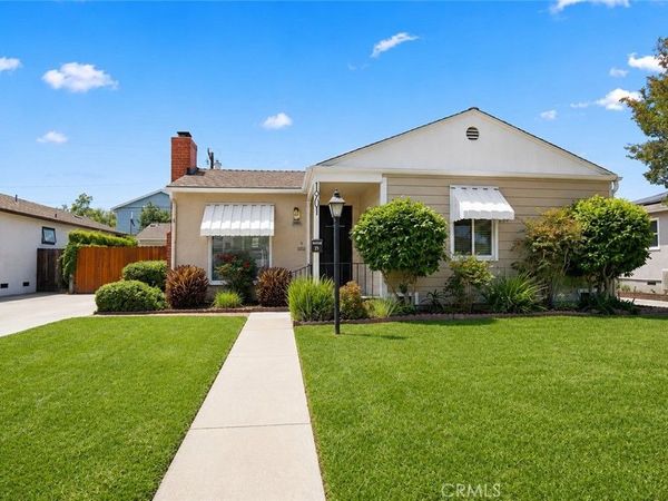1901 N Bellflower Boulevard, Long Beach, CA 90815
