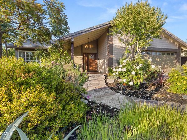 121 Windsong Street, Thousand Oaks, CA 91360