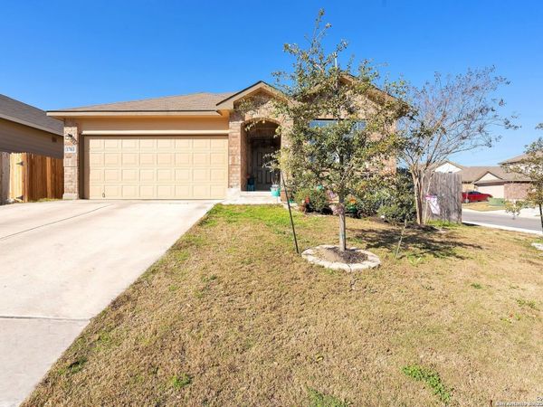 1703 Aspen Silver, San Antonio, TX 78245