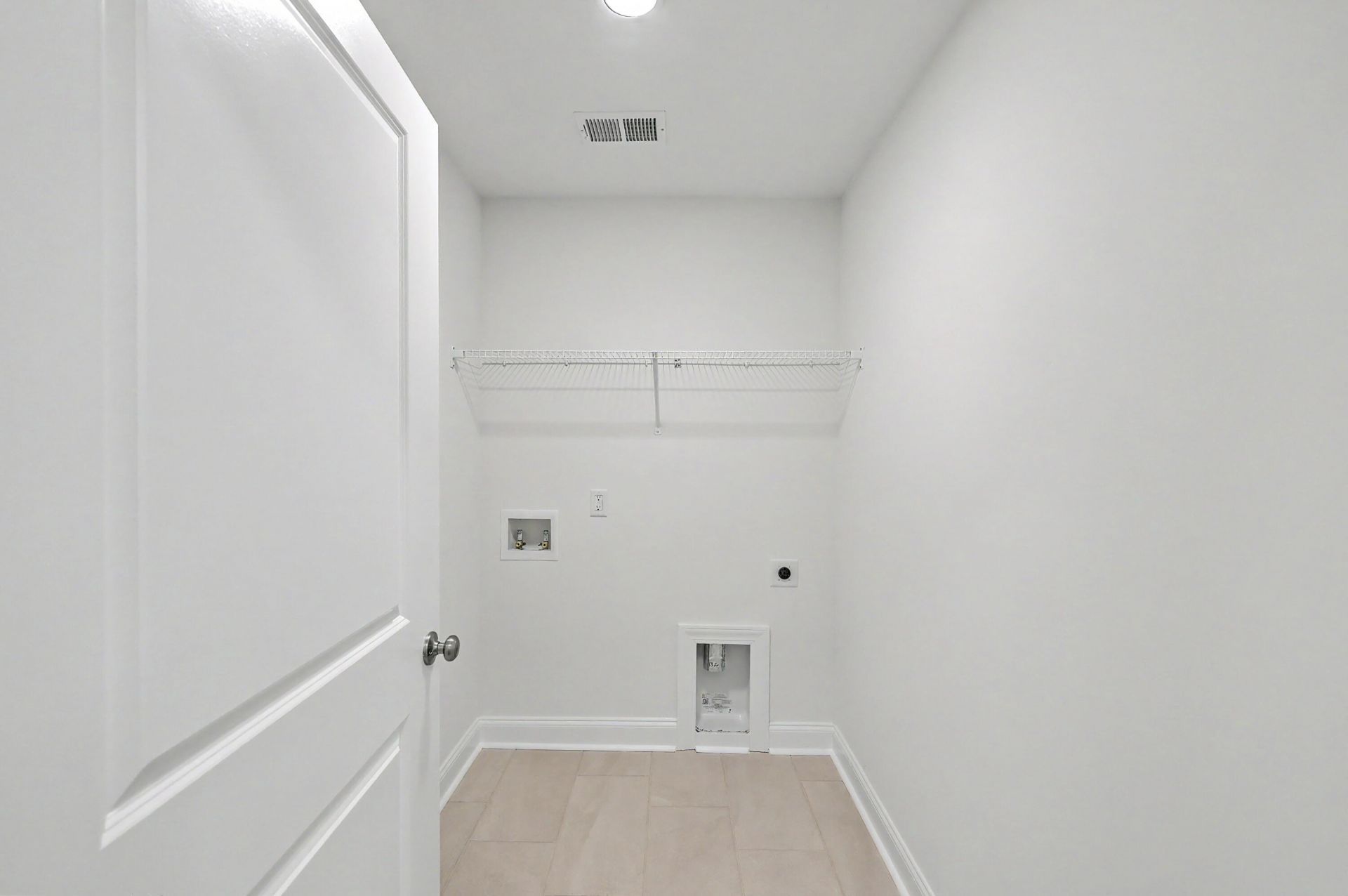 529 New Regenia Place Photo 13