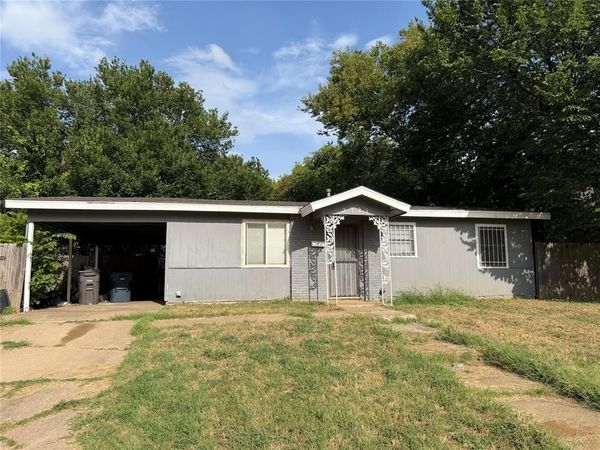 2325 Felder Lane, Fort Worth, TX 76112