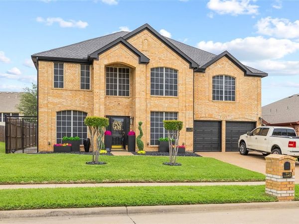 716 Mulberry Lane, DeSoto, TX 75115