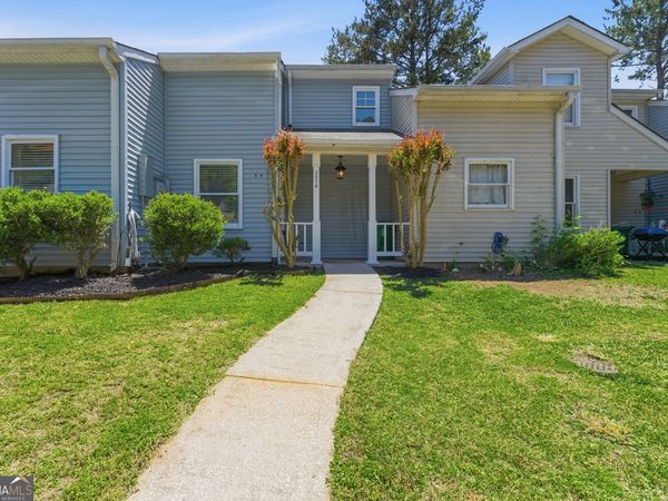2216 Wellington Circle, Lithonia, GA 30058