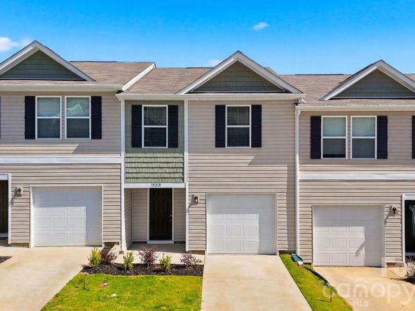 1921 Tranquility Circle , Unit B, Newton, NC 28658