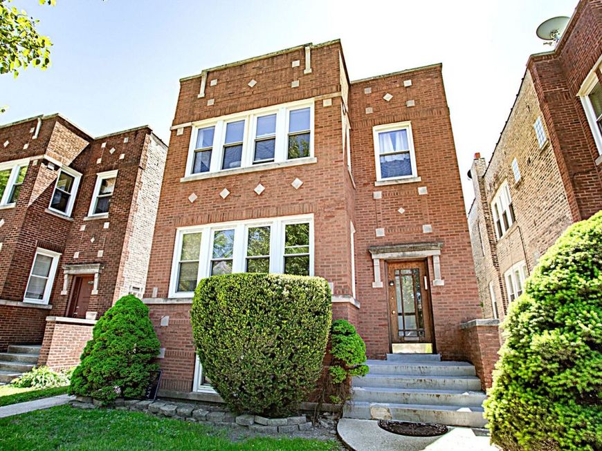 Main Photo