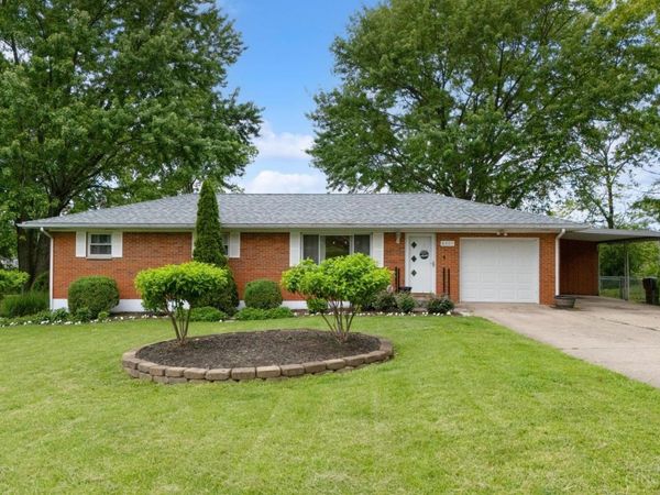 8205 Westlawn Drive, Franklin, OH 45005