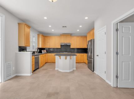 2512 Mabry Dr, Sacramento, CA 95835 Photo