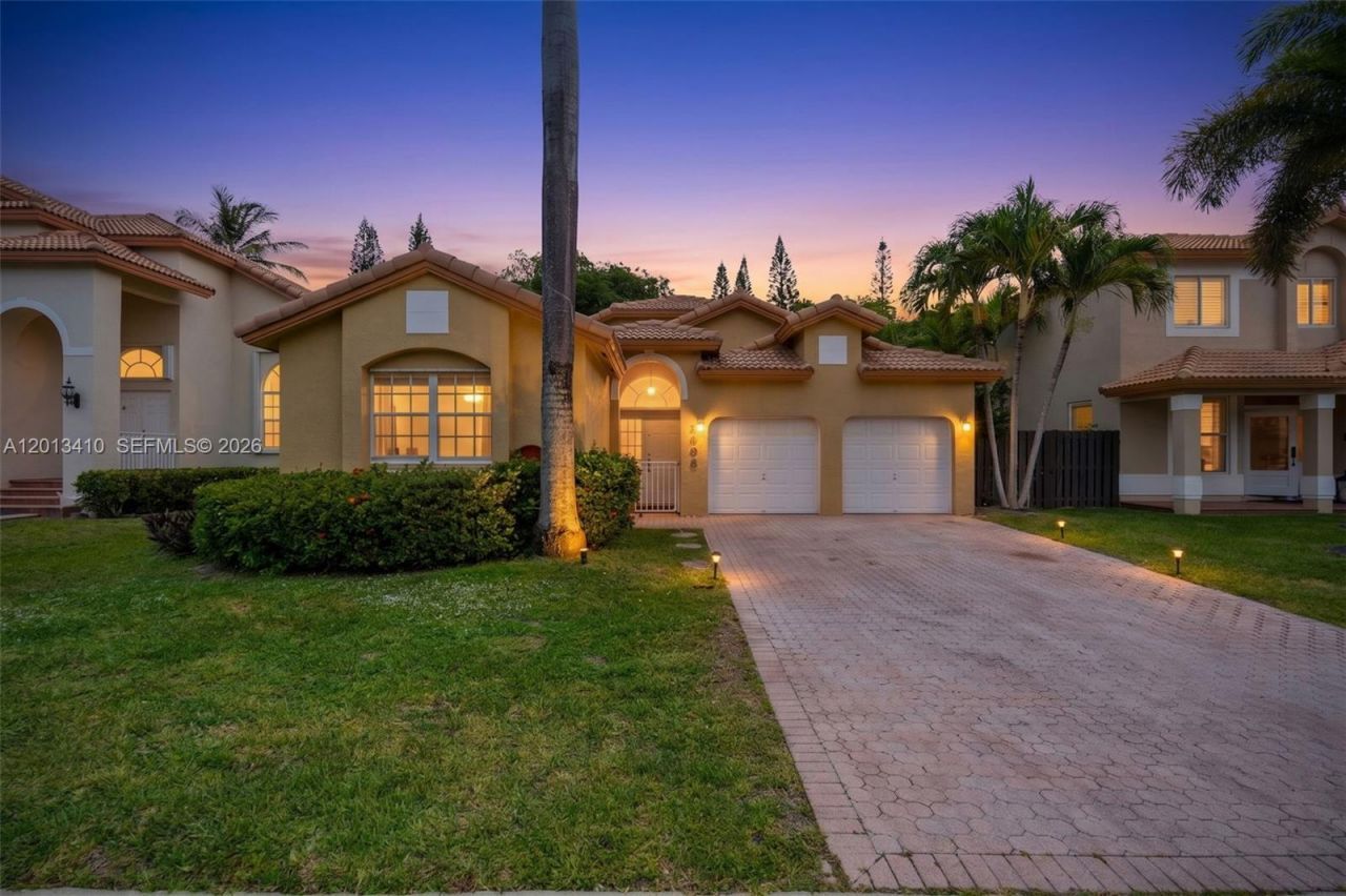 9803 NW 32nd St, Doral, FL 33172 Photo