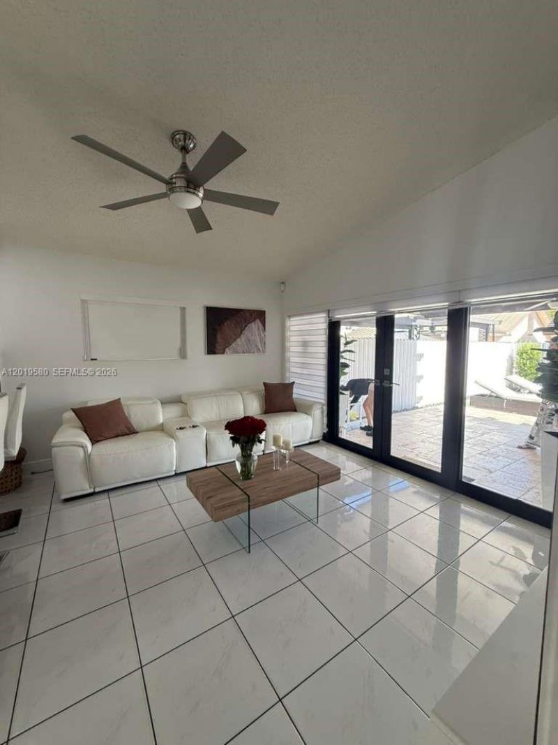 13818 SW 157th Ter , Miami, FL 33177 Photo