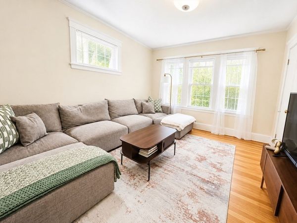 136 Spring St, Unit 3R, Boston, MA 02132