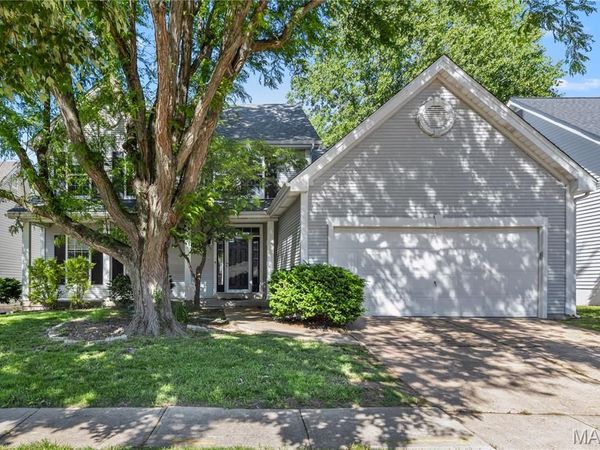 927 Wellesley Place Drive, Chesterfield, MO 63017