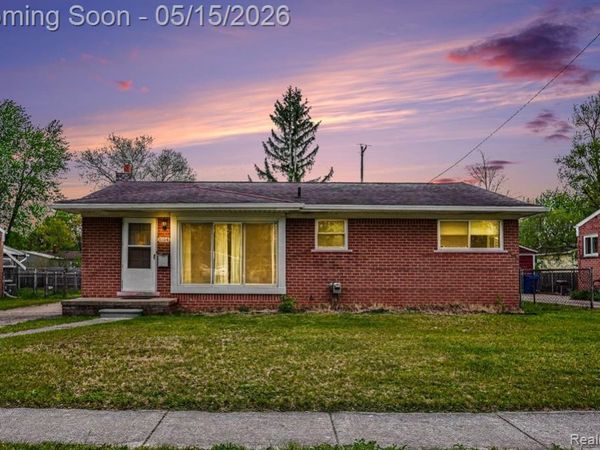 1104 Marion Drive, Holly Vlg, MI 48442