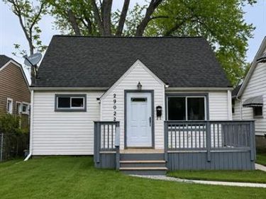 29022 John Hauk Street, Garden City, MI 48135