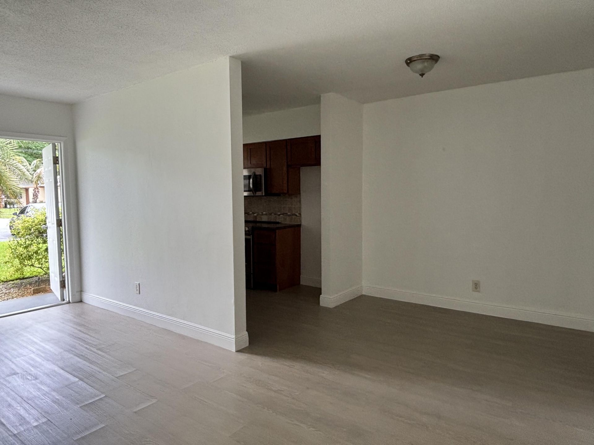 1916 SW 11th Street, Unit 5, Fort Lauderdale, FL 33312 Photo