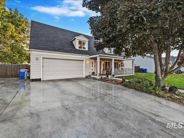 209 Crimson Circle W, Fruitland, ID 83619