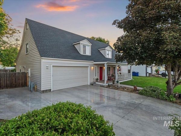 209 Crimson Circle W, Fruitland, ID 83619