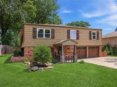 5905 N Denver Avenue, Kansas City, MO 64119