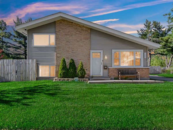 120 Westwood Drive , Park Forest, IL 60466