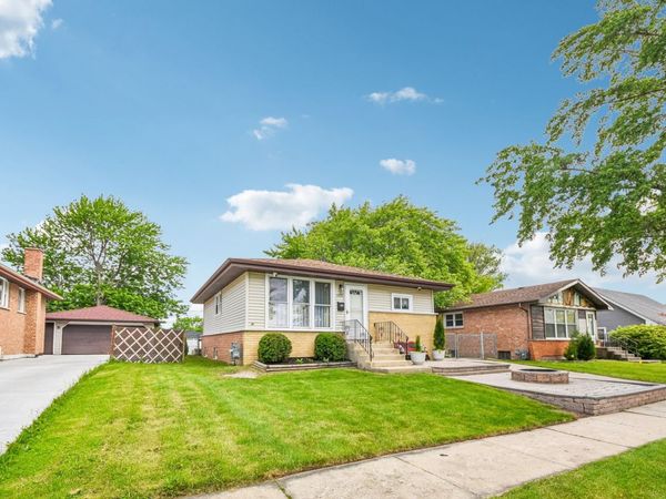 4428 Lisa Lane, Oak Forest, IL 60452