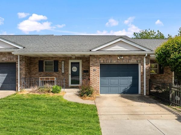 51 Monroe Ave, Wheeling, WV 26003