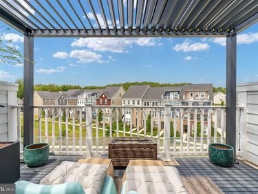 17755 KINGFISHER ISLE ROAD , DUMFRIES, VA 22026