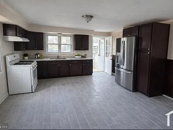 1201 HIGH ST, BURLINGTON, NJ 08016