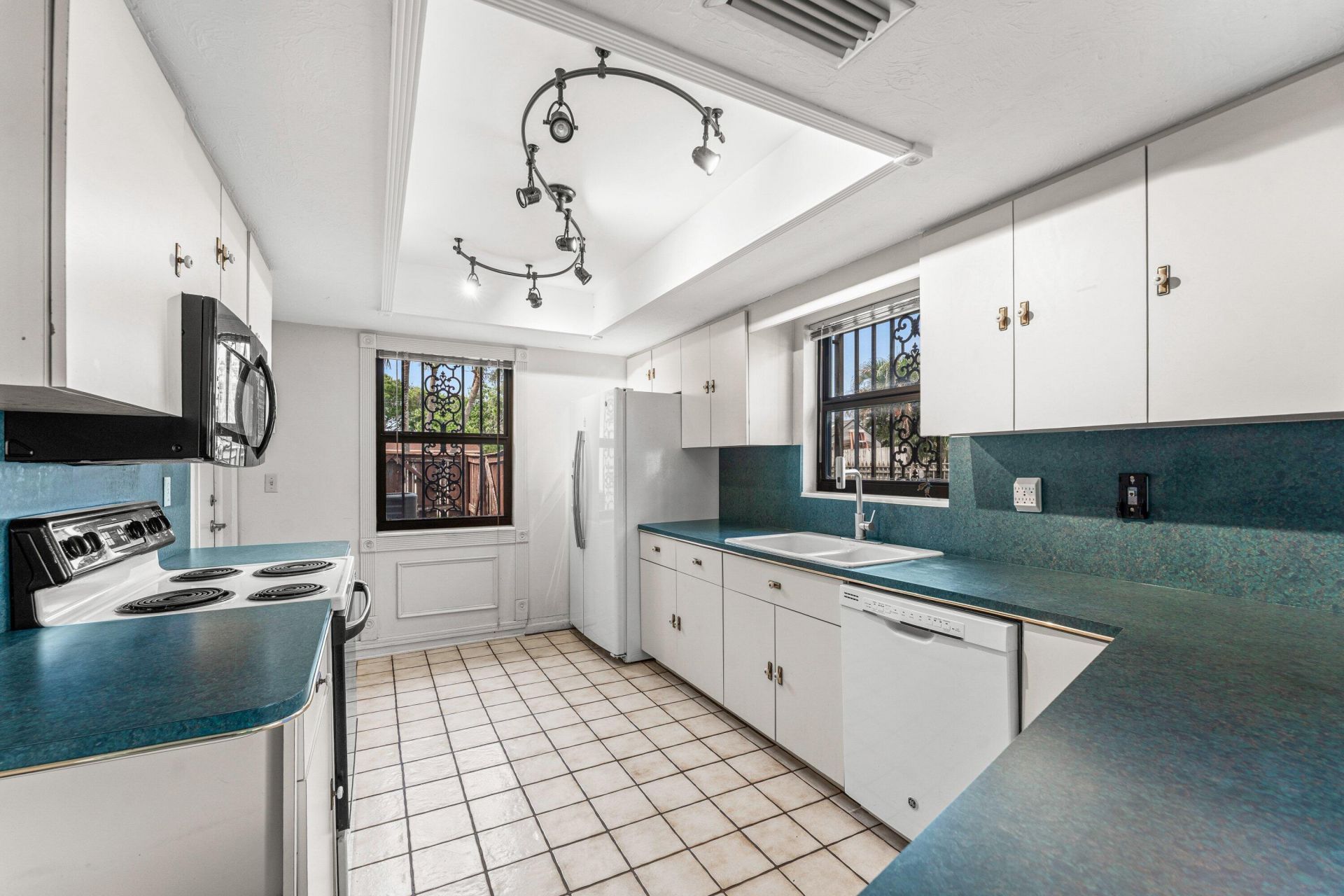 2118 W Palma Circle, West Palm Beach, FL 33415 Photo